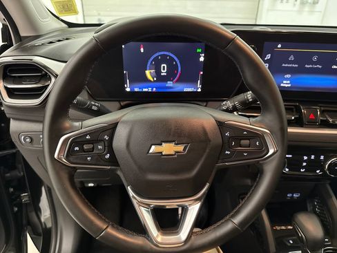 Used 2024 Chevrolet TrailBlazer LT w/ Convenience Package AWD/4WD image 15