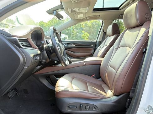 Used 2020 Buick Enclave Avenir w/ Avenir Technology Package FWD image 12