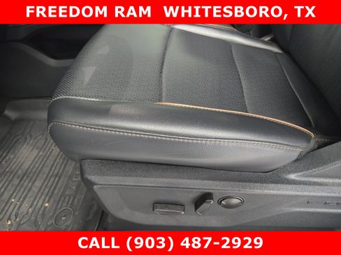 Used 2025 Ford F350 Lariat w/ Chrome Package image 18