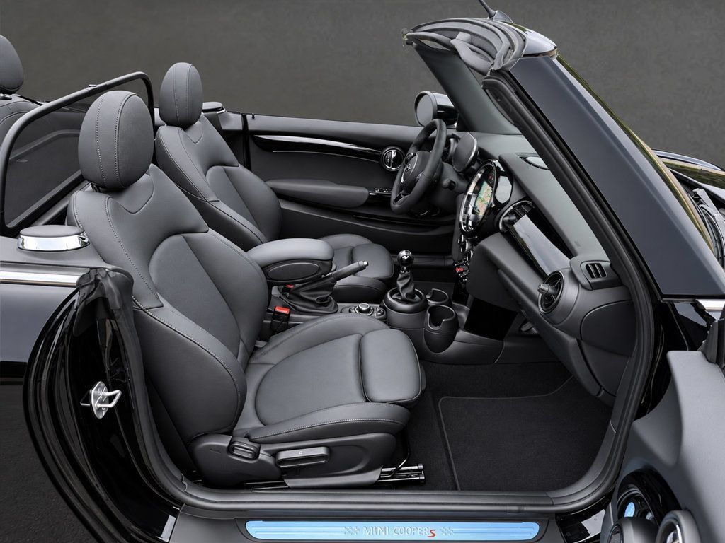Used 2024 MINI Cooper S FWD image 10