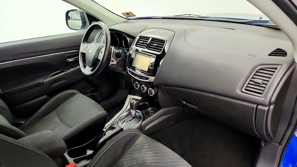 Used 2015 Mitsubishi Outlander Sport SE AWD/4WD image 25