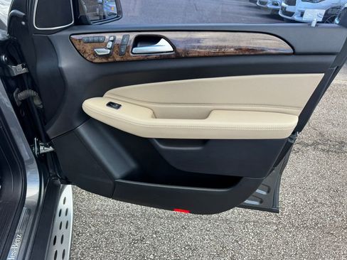 Used 2018 Mercedes-Benz GLS 450 4MATIC w/ Premium Package image 14