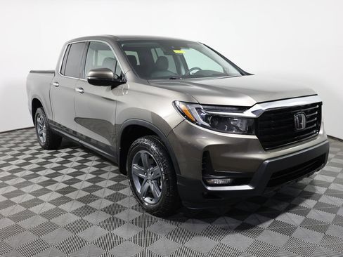 Used 2023 Honda Ridgeline RTL-E image 3