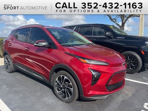 Used 2023 Chevrolet Bolt EUV Premier image 1