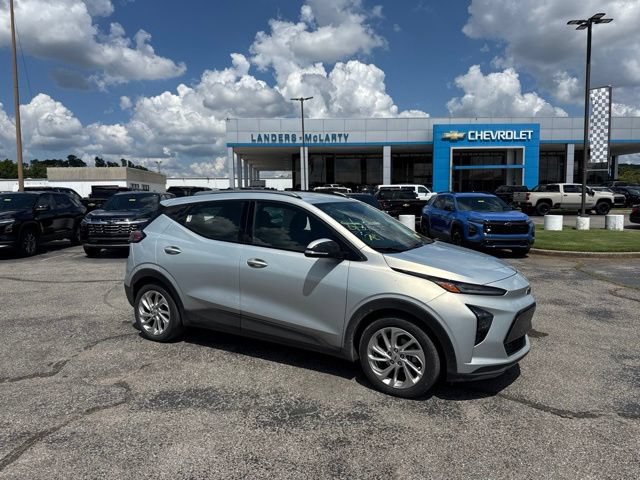 Used 2023 Chevrolet Bolt EUV LT w/ Comfort Package FWD image 1