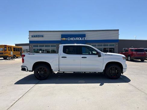 Used 2023 Chevrolet Silverado 1500 RST w/ Redline Edition AWD/4WD image 7
