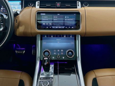 Used 2022 Land Rover Range Rover Sport HSE Dynamic image 11