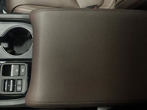 Used 2023 Honda Pilot Elite image 20