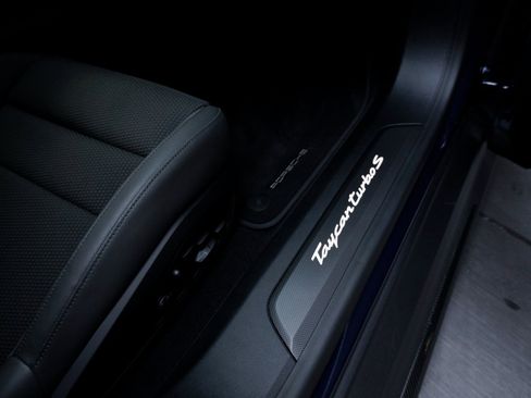 Used 2020 Porsche Taycan Turbo S image 35