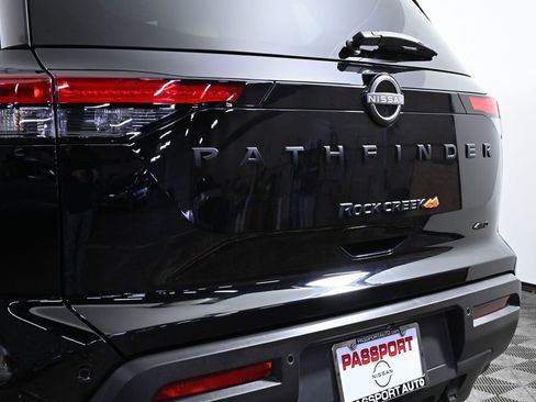 Certified 2024 Nissan Pathfinder Rock Creek image 7