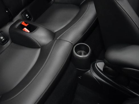 Certified 2024 MINI Cooper S FWD image 10