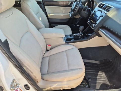 Used 2019 Subaru Outback 2.5i Limited AWD/4WD image 23