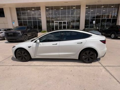 Used 2025 Tesla Model 3 Long Range RWD image 8