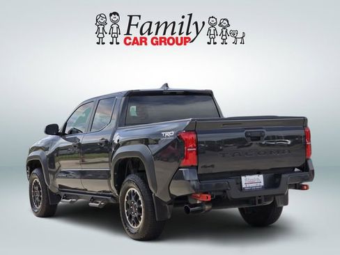 Used 2024 Toyota Tacoma TRD Off-Road image 3