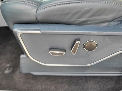 Used 2023 Ford F150 Limited image 19