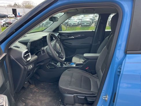 Used 2024 Chevrolet TrailBlazer LS w/ LS Confidence Package image 6