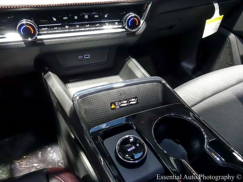 New 2026 Chevrolet Equinox RS image 18