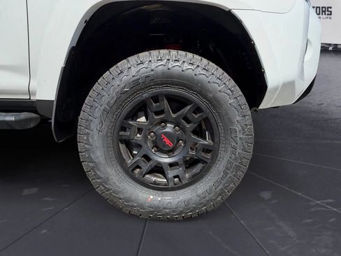 Used 2016 Toyota 4Runner TRD Pro AWD/4WD image 30
