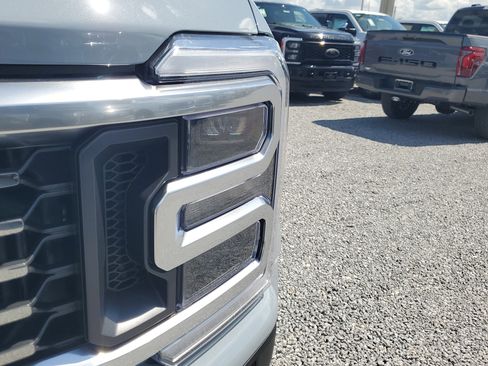 New 2026 Ford F450 Platinum w/ FX4 Off-Road Package image 4