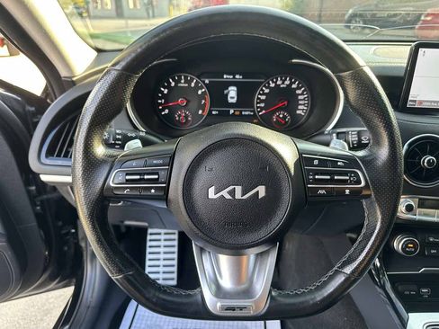 Used 2023 Kia Stinger GT2 AWD/4WD image 14