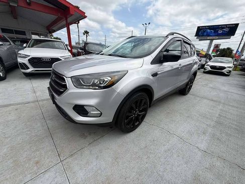 Used 2019 Ford Escape SE AWD/4WD image 9