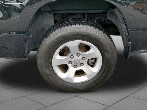 Used 2019 RAM 1500 Tradesman AWD/4WD image 10