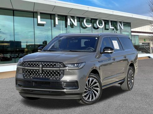 Certified 2025 Lincoln Navigator L Black Label image 1