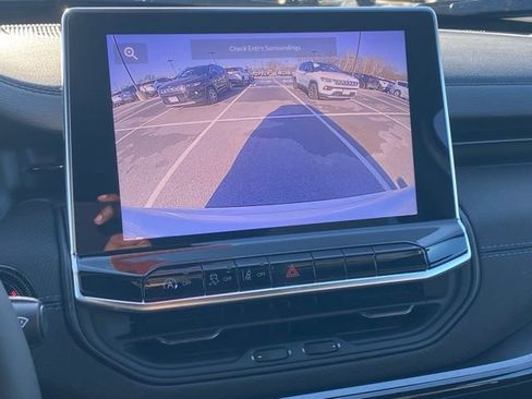 New 2026 Jeep Compass Latitude image 3