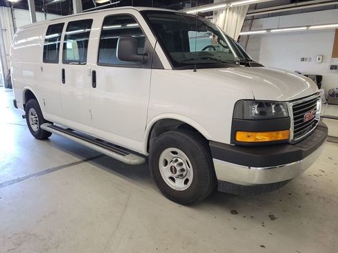 Used 2024 GMC Savana 2500 w/ Driver Convenience Package image 1