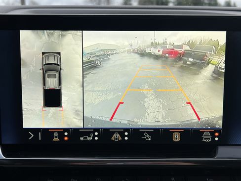 Used 2024 Chevrolet Silverado 1500 High Country w/ Technology Package image 15