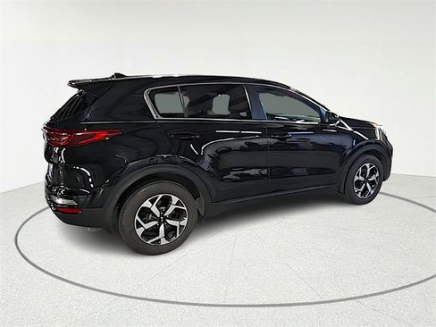 Used 2020 Kia Sportage LX image 8