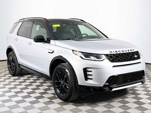 New 2026 Land Rover Discovery Sport Landmark image 3