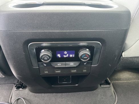 Certified 2025 Chevrolet Tahoe Premier image 20