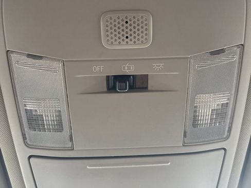 Used 2018 Toyota RAV4 LE image 63