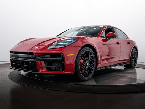 New 2026 Porsche Panamera GTS image 1