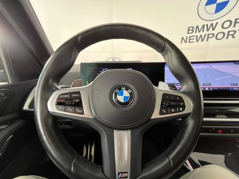 Certified 2024 BMW X7 xDrive40i w/ M Sport Package image 11