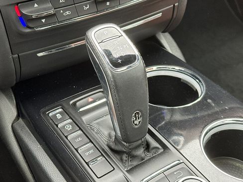 Used 2020 Maserati Ghibli GranLusso image 26