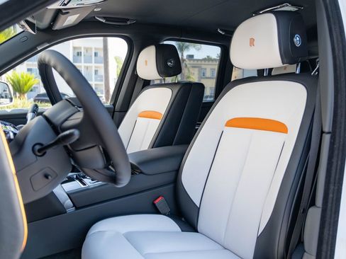 New 2026 Rolls-Royce Cullinan AWD/4WD image 27