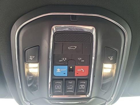 Certified 2024 Jeep Grand Cherokee Limited 4xe AWD/4WD image 8