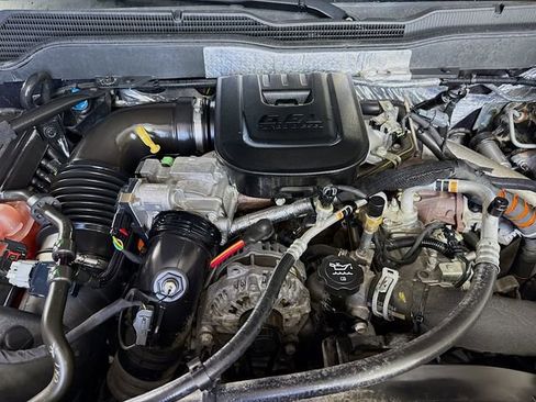 Used 2015 Chevrolet Silverado 2500 LTZ w/ Duramax Plus Package AWD/4WD image 32