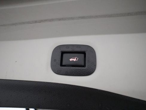 Used 2019 Nissan Rogue SL AWD/4WD image 15