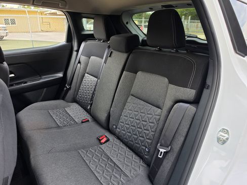 Used 2026 Nissan Kicks SV FWD image 20