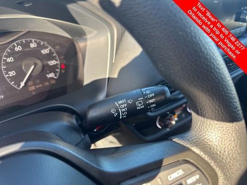 Used 2025 Honda HR-V LX image 21