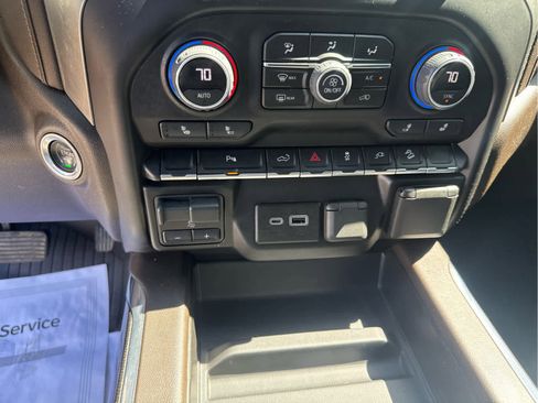 Used 2022 Chevrolet Silverado 1500 LT Trail Boss w/ LT Trail Boss Premium Package image 35