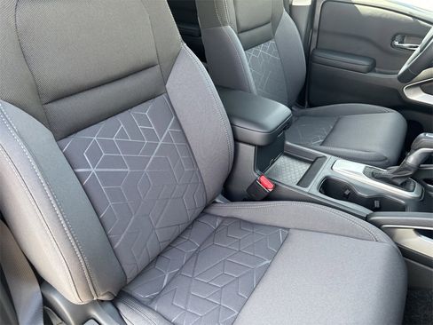 New 2026 Nissan Frontier SV w/ SV Convenience Package image 8