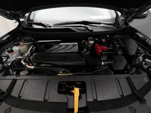 Used 2024 Nissan Rogue SV w/ SV Premium Package image 3