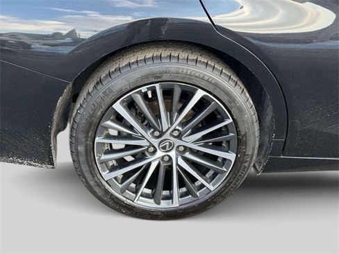 Certified 2023 Lexus ES 350 w/ Premium Package image 10