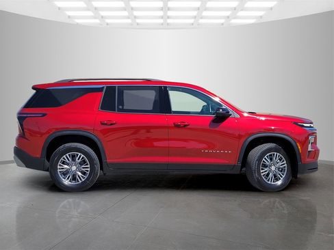 New 2026 Chevrolet Traverse LT w/ Enhanced Driving Package image 3