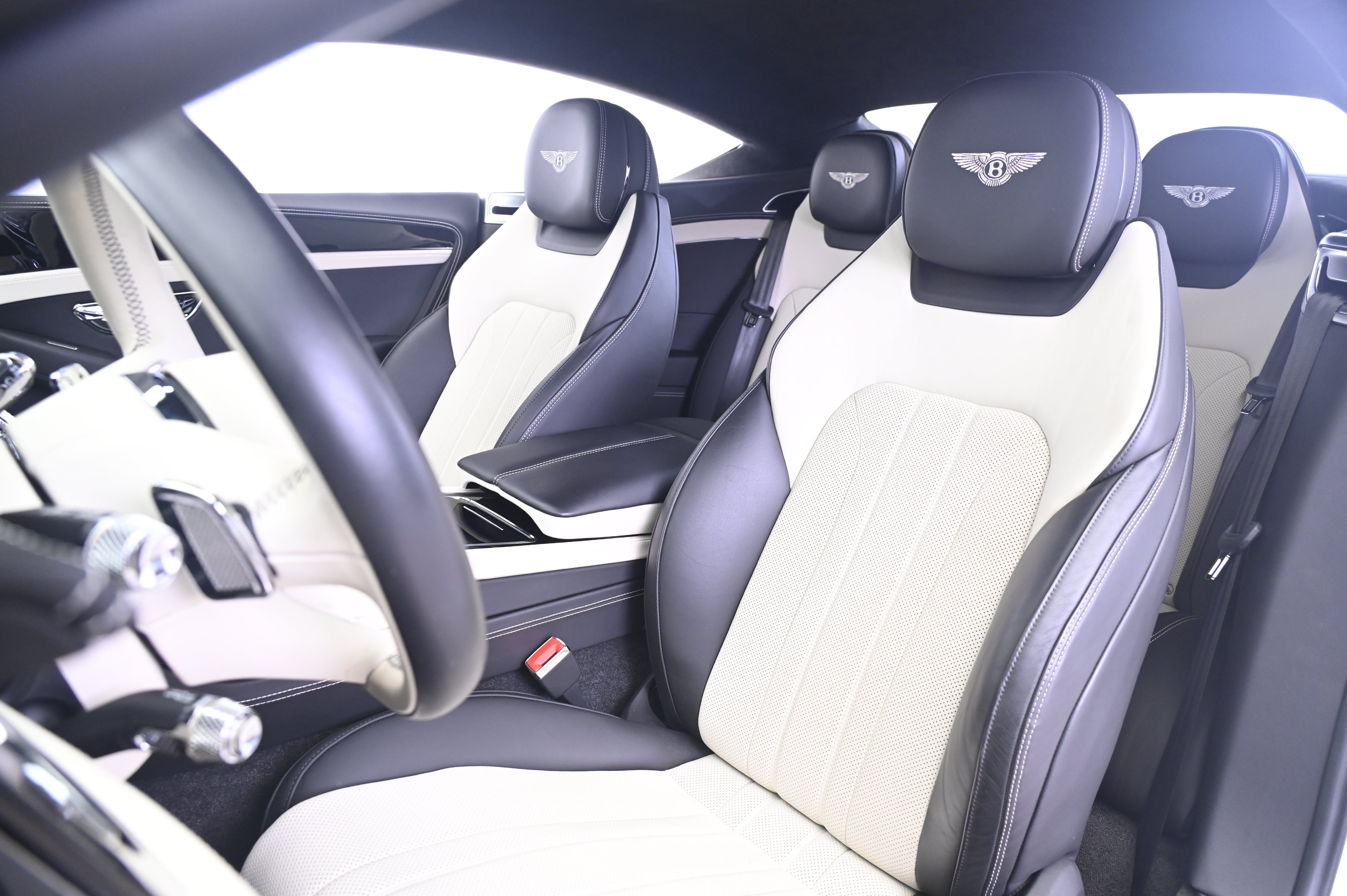 Used 2021 Bentley Continental GT AWD/4WD image 5
