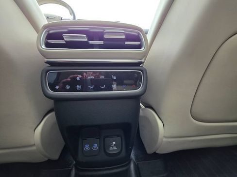 Used 2025 Genesis GV80 3.5T Prestige AWD/4WD image 45